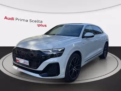 Nuova Audi Q8 S-Line 286 CV (210 kW) 2025 Bianco carrara SUV