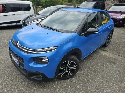 Używany Citroën C3 Shine 83 KM (61 kW) 2019 Niebieski Hatchback