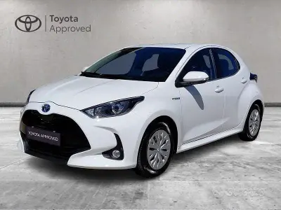 Second-hand Toyota Yaris Hybrid Active 2021 Alb Berlinǎ