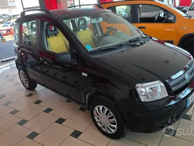 Usata Fiat Panda Emotion 69 CV (50 kW) 2006 Nero Utilitaria