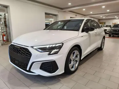 Usata Audi A3 S-Line 110 CV (80 kW) 2023 Bianco Berlina