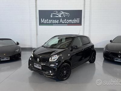 Begagnad Smart ForFour Passion 90 HK (66 kW) 2019 Svart Halvkombi