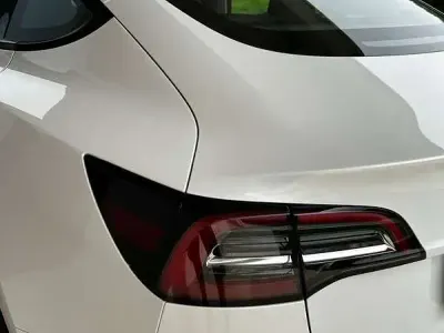 Usata Tesla Model 3 Standard Range 205 kW (280 CV) 2023 Bianco Berlina