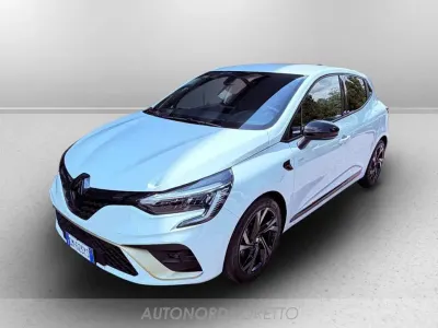 Usata Renault Clio V Engineered 145 CV (106 kW) 2023 Bianco Berlina