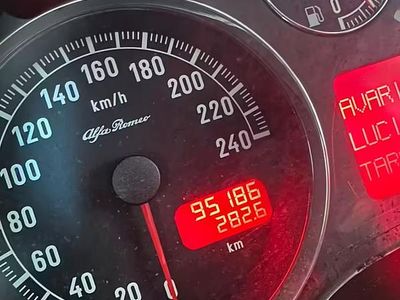 Occasion Alfa Romeo 147 116 ch (85 kW) 2007 Gris Citadine