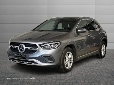 Usata Mercedes GLA180 116 CV (85 kW) 2023 Grigio montagna SUV