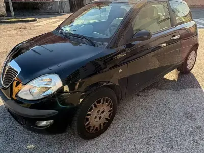 Usata Lancia Ypsilon