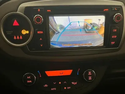 Occasion Toyota Yaris 69 ch (50 kW) 2014 Bleue Citadine