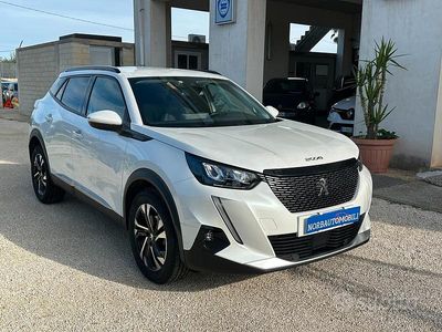 Usata Peugeot 2008 Allure 110 CV (80 kW) 2021 Bianco SUV