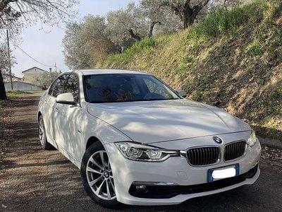 Usata BMW 318 Gran Turismo Luxury Line 150 CV (110 kW) 2016 Berlina