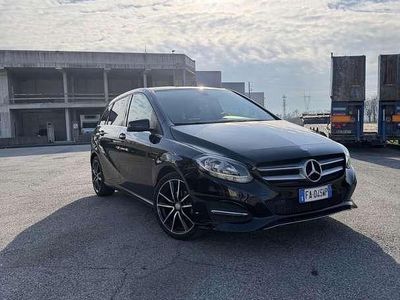 Usata Mercedes B180 109 CV (80 kW) 2016 Monovolume