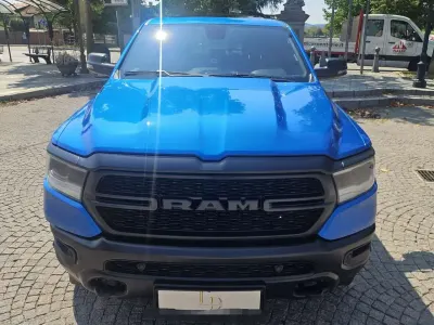 Usata RAM 1500 401 CV (294 kW) 2024 Hydro blue perl Pick-up