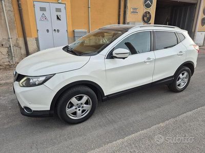 Usata Nissan Qashqai 110 CV (80 kW) 2017 Bianco SUV