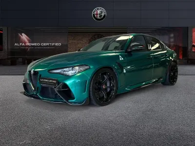 Usata Alfa Romeo Giulia 540 CV (397 kW) 2021 Verde montreal Berlina