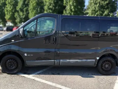 Usata Renault Trafic 115 CV (84 kW) 2011 Nero Monovolume