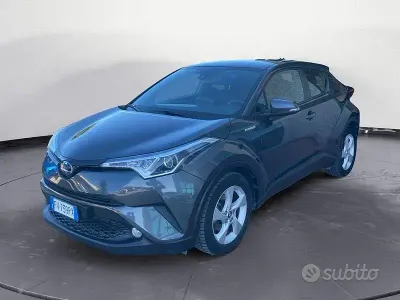Second-hand Toyota C-HR Business Edition 98 CP (72 kW) 2019 Gri SUV