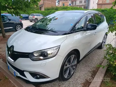 Usata Renault Grand Scénic IV Life 115 CV (84 kW) 2017 Bianco Monovolume