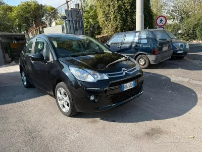 Używany Citroën C3 Exclusive 68 KM (50 kW) 2014 Czarny Sedan/Limuzyna