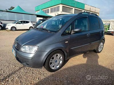 Usata Fiat Idea 90 CV (66 kW) 2006 Grigio Monovolume