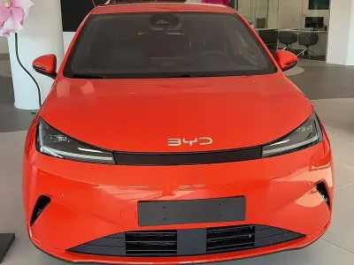 Nuova BYD Dolphin Boost 155 kW (212 CV) 2026 Nero Utilitaria