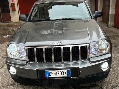 Usata Jeep Grand Cherokee 228 CV (167 kW) 2007 Grigio SUV