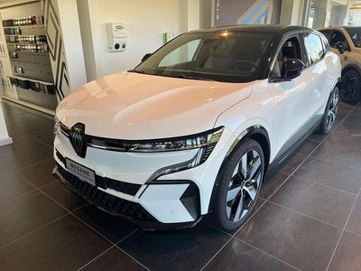 Bianco Nuova 2025 Renault Megane E-Tech Techno Berlina | 31.500 € (Cara)