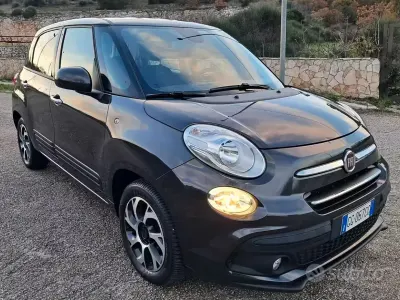 Używany Fiat 500L Mirror 120 KM (88 kW) 2021 Czarny Minivan