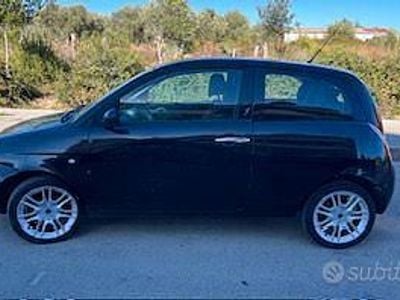 Usata Lancia Ypsilon 75 CV (55 kW) 2008 Nero Utilitaria