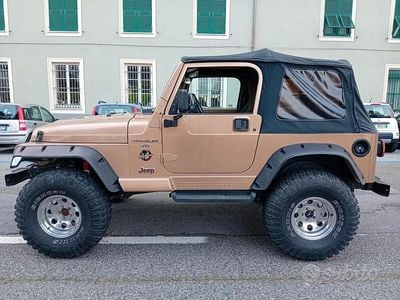 Usata Jeep Wrangler 241 CV (177 kW) 2001 Oro SUV