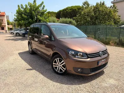 Usata VW Touran Comfortline 105 CV (77 kW) 2014 Marrone Monovolume