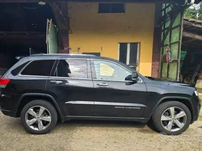 Używany Jeep Cherokee 250 KM (183 kW) 2014 Czarny SUV