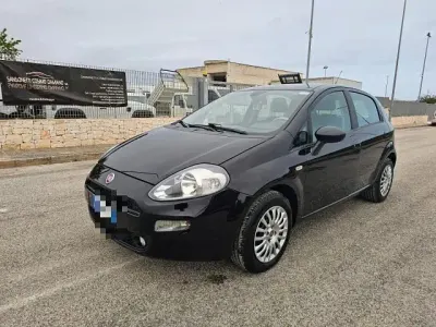 Usata Fiat Punto Street 77 CV (56 kW) 2018 Blu Utilitaria