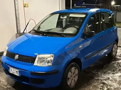 Usata Fiat Panda 54 CV (39 kW) 2004 Bluazzurro Utilitaria