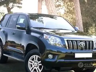 Usata Toyota Land Cruiser 190 CV (139 kW) 2012 Bluazzurro SUV
