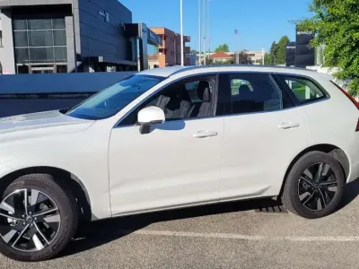 Usata Volvo XC60 Plus 250 CV (183 kW) 2025 Bianco SUV