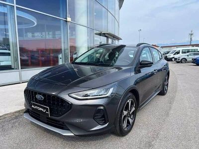 Magnetic grey Usata 2022 Ford Focus ST-Line Berlina | 17.500 € (Buon prezzo)