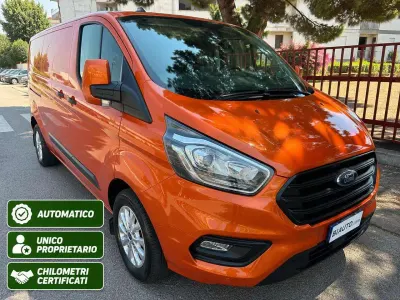 Usata Ford Transit Custom Titanium 170 CV (125 kW) 2022 Arancione Furgone