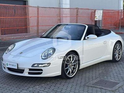 Porsche 911 Carrera 4 Cabriolet