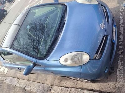 Usata Nissan Micra C+C Tekna 110 CV (80 kW) 2006 Cabrio