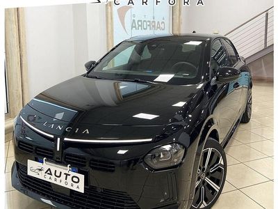 Usata Lancia Ypsilon 101 CV (74 kW) 2025 Nero Utilitaria