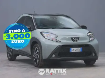 Usata Toyota Aygo X Trend 72 CV (52 kW) 2025 Terragon green/black SUV