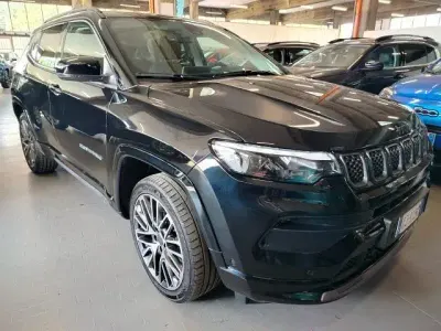 Usata Jeep Compass Summit 131 CV (96 kW) 2025 Grigio SUV