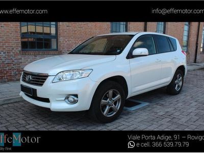 usata Toyota RAV4 RAV 4Crossover 2.2 d-4d Exclusive 150cv Bellissima