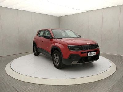 Uusi Jeep Avenger Longitude 109 HP (80 kW) 2025 Punainen Katumaasturi