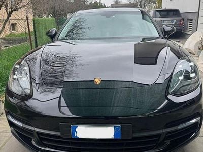 Usata Porsche Panamera 330 CV (242 kW) 2019 Nero Berlina