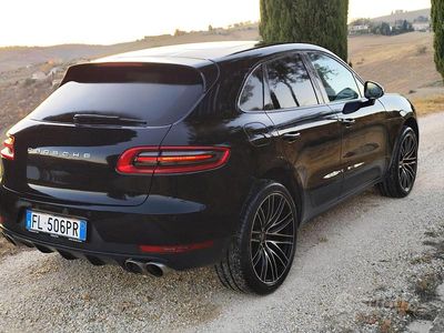 Porsche Macan S