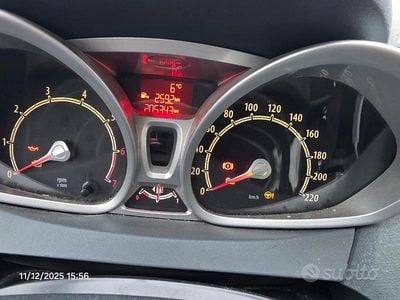 Usata Ford Fiesta 82 CV (60 kW) 2009 Nero Utilitaria