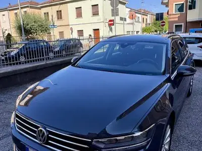 Usata VW Passat Elegance 150 CV (110 kW) 2020 Station wagon