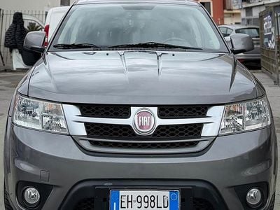 Usata Fiat Freemont Lounge 140 CV (102 kW) 2011 Grigio SUV