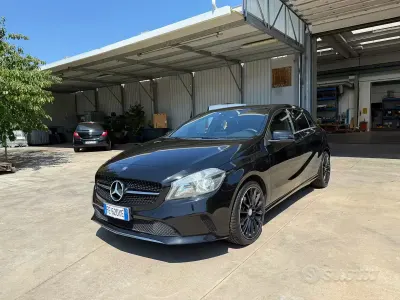 Usata Mercedes A160 90 CV (66 kW) 2016 Nero Utilitaria